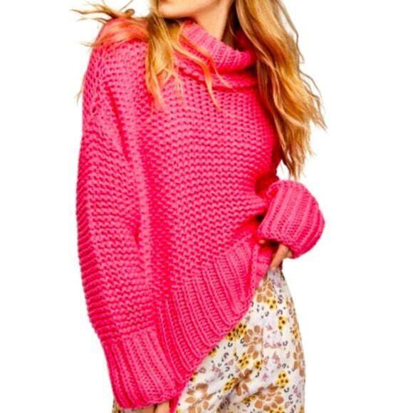FREE PEOPLE CHUNKY KNITTED SLOUCHY SWEATER Sz XS (Will fit a medium) - Picture 1 of 2